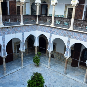 Etude de faisabilité pour la mise en oeuvre d’un projet de valorisation du palais Dar El Hamra à Alger pour la région Île-de-France